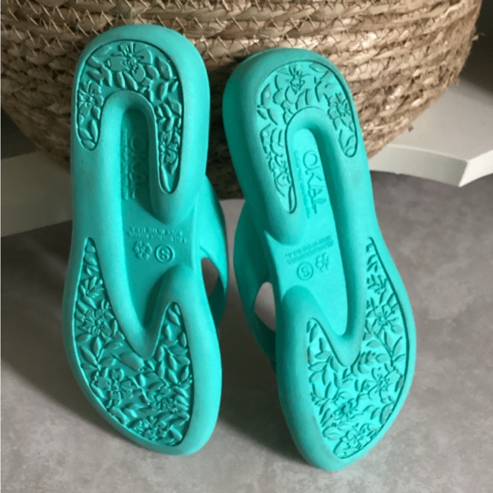 🏖️ OKA B Sandy flip flops turquoise silver EUC - Picture 8 of 9